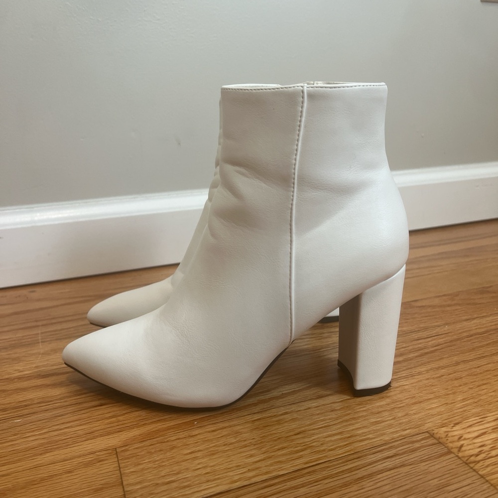 Elegant White Ankle Boots